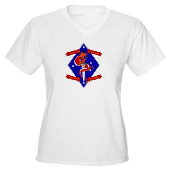 1B4M - A01 - 04 - 1st Battalion - 4th Marines Women's V-Neck T-Shirt